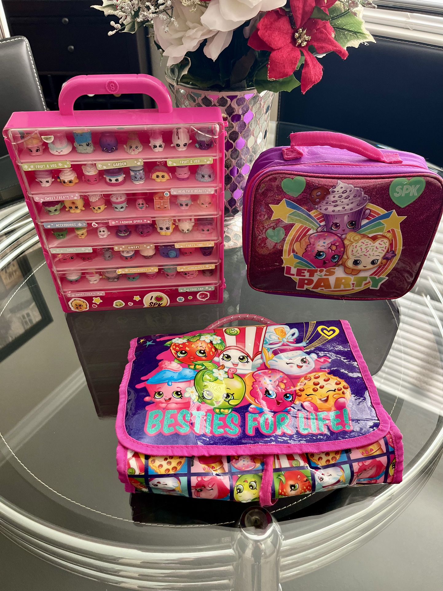 Shopkins Lot of 48 Assorted Shopkins, Lunch Box, & Roll-up Travel Bag 
