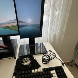 Hyper X keyboard and 15.6” monitor with stand