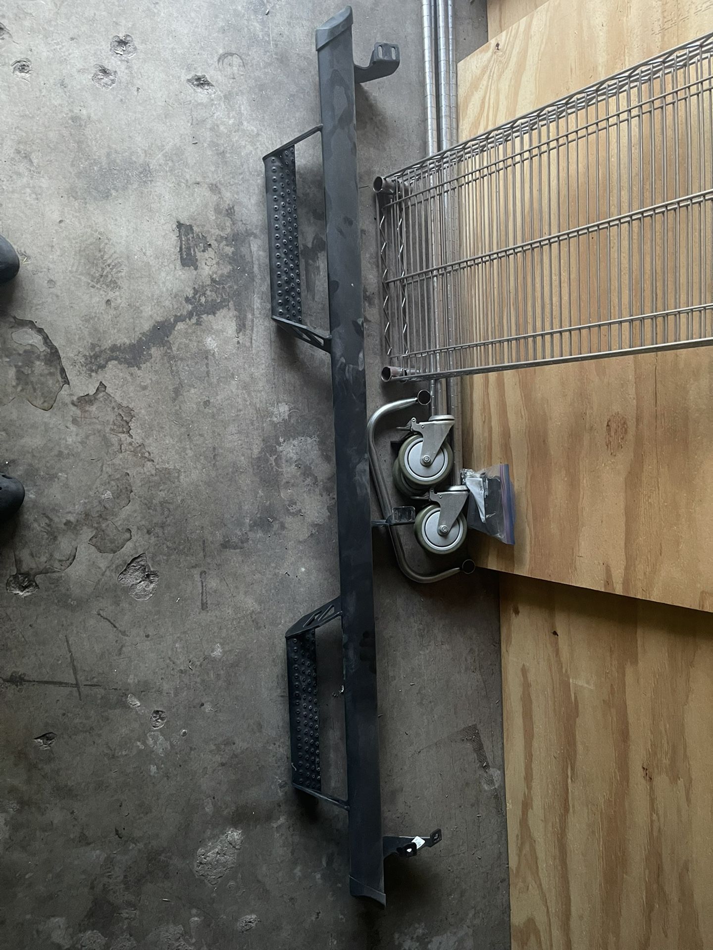 Toyota Tacoma OEM Predator Side Tube Side Step Bar ( RH Only)