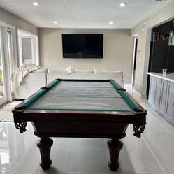 Pool Table 8ft ( Free Delivery & Set Up ) 
