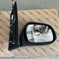 2012 Toyota Sienna Passenger Mirror