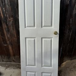 DOOR 🚪. PUERTA. 30 “wide 