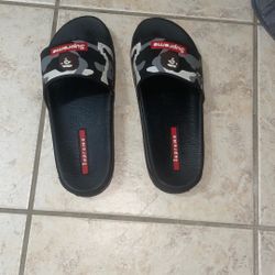 Supreme Slides  
