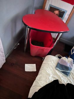 Heart table