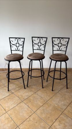 3  metal bar stools swivel