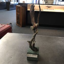 Kitty Cantrell Statue