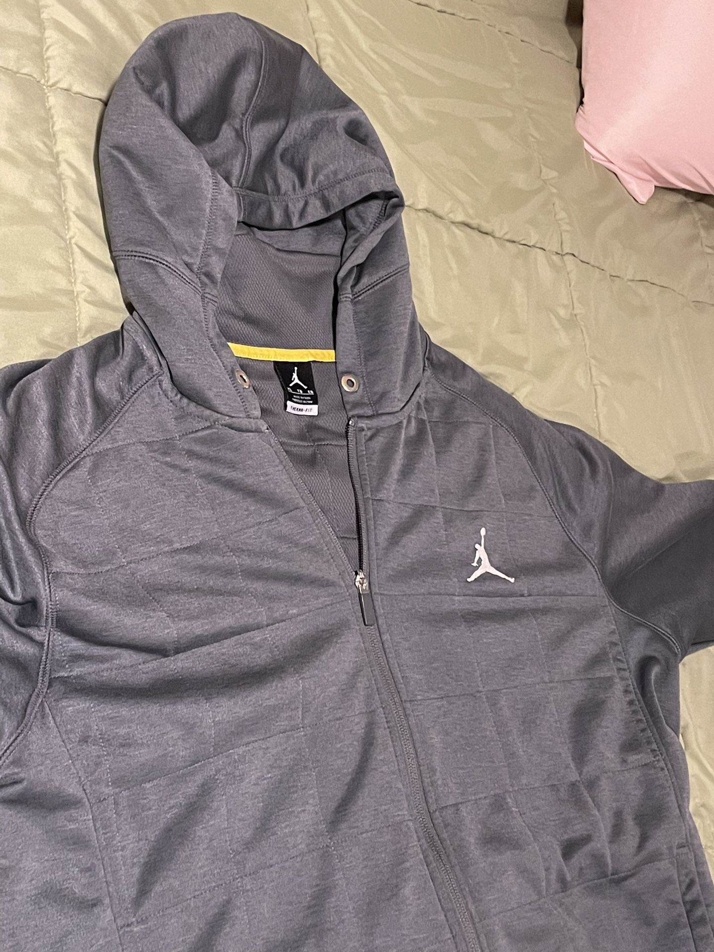 Men’s XL NIKE JORDAN THerma Fit Jacket