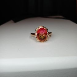 Anillo Con Piedra Amber Y Zirconias 27$Oro Laminado 14K De Alta Calidad Medida 7. Amber Stone Ring With Zirconia Size 7. 14K Gold Plated High Quality 