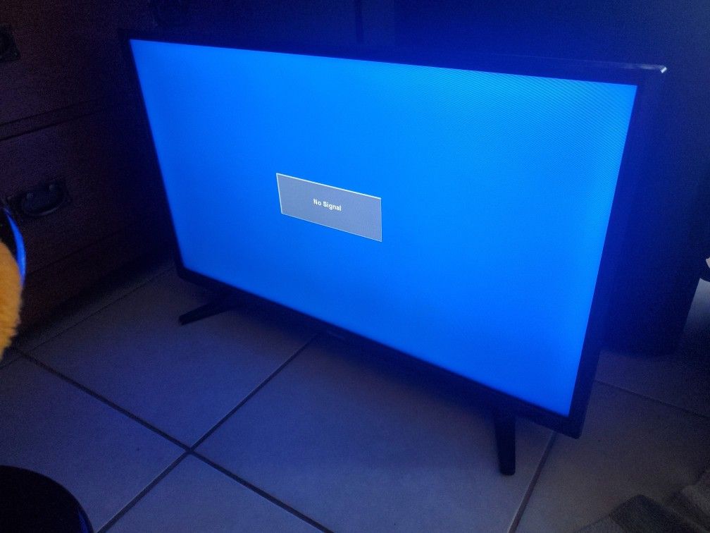 Hisence 32 inch TV