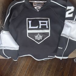 Rebok L a kings jersey number 32 quick great condition kids size xl