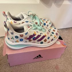 New ADIDAS x LEGO Dots Sneakers Girls Size 5 Women Size 7