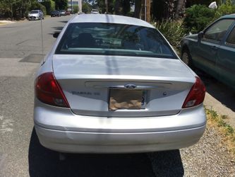 2002 Ford Taurus