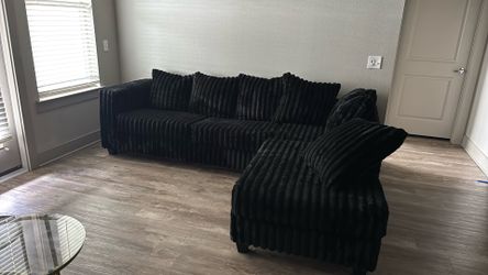 Like New Black Sectional Sofa