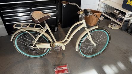 Schwinn Cruiser Bike