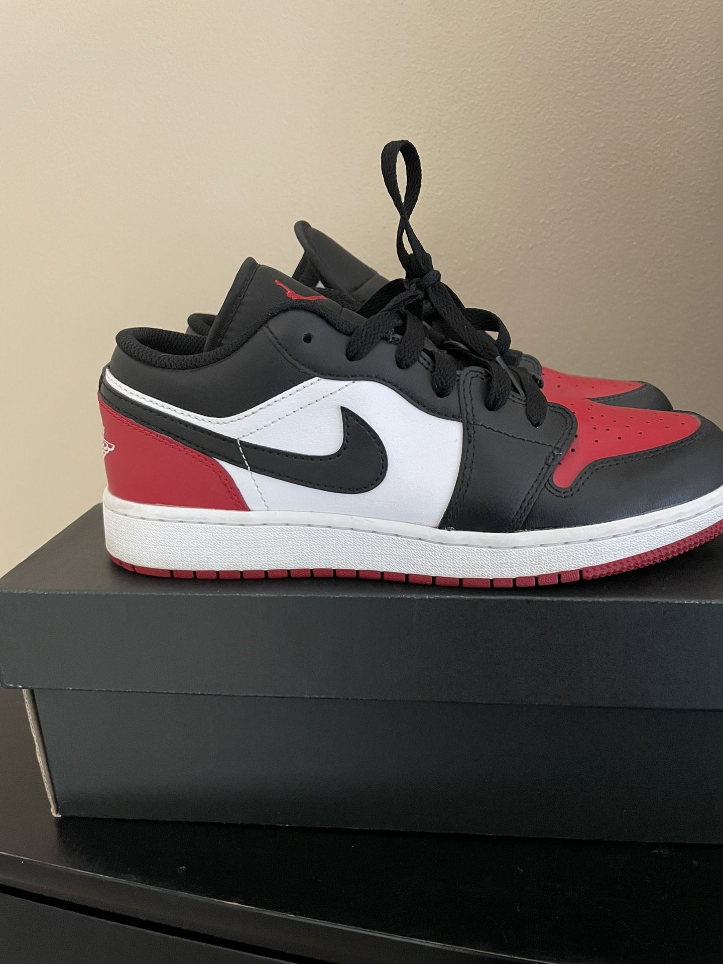 Jordans 1 Low