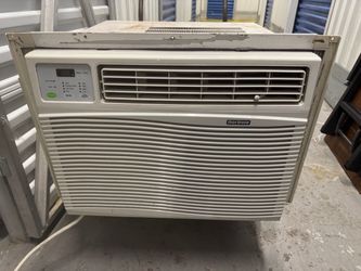 Norpole room air conditioner (Model #NPRAC15KEWGX) with a cooling capacity of 14,250 BTU/hr