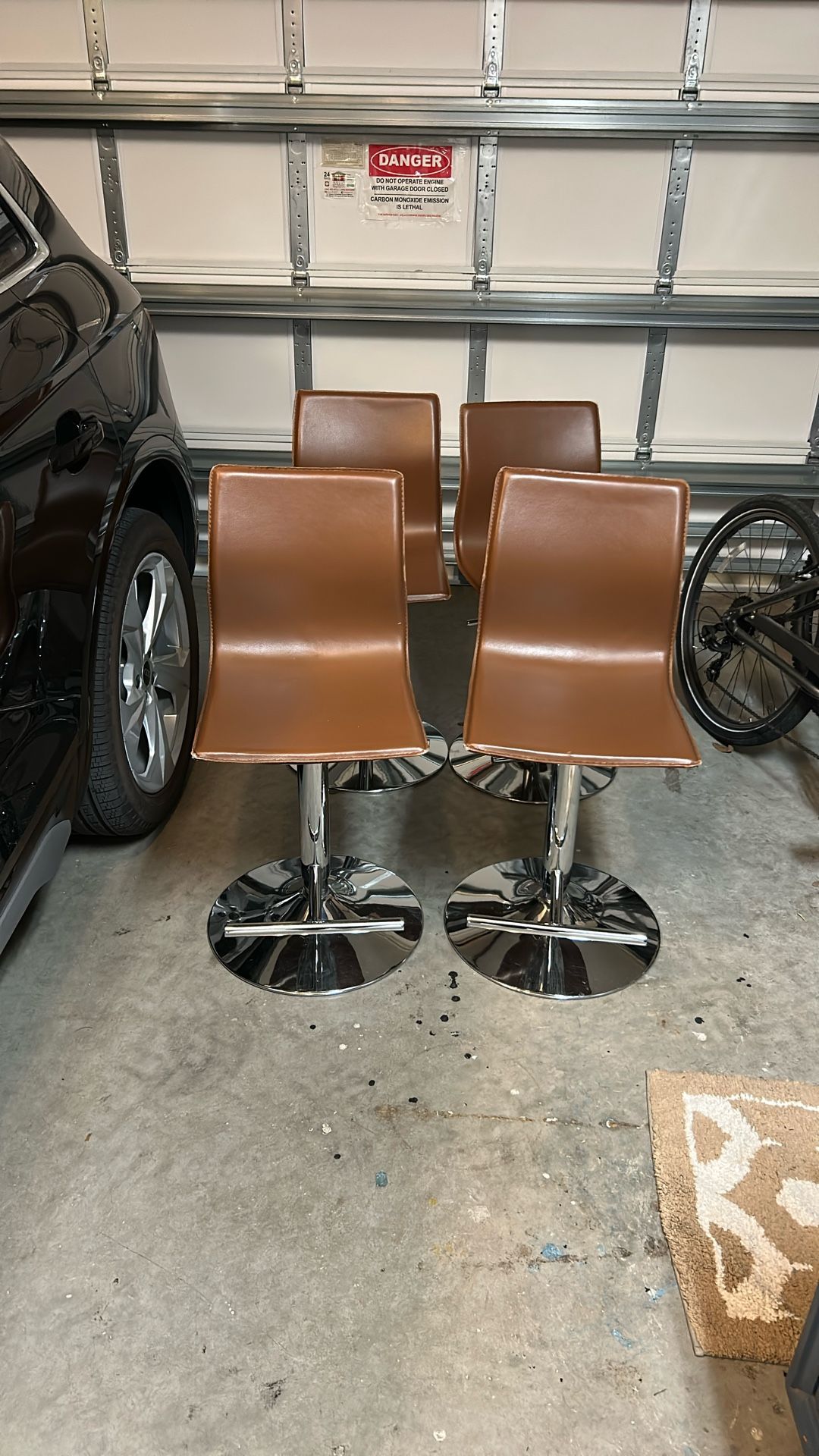 6 Adjustable Height Bar Stools
