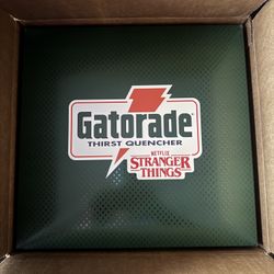 Gatorade Stranger Things XL T-Shirt