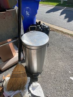 Stainless Steel Step-On Trash Can with Lid