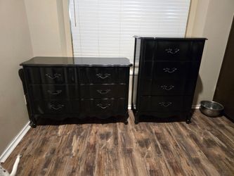 2 beautiful black dressers