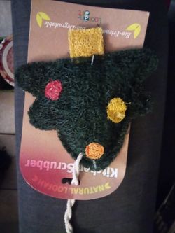 Natural loofah kitchen scrubber Christmas tree by loofah art Brand New still has original package.