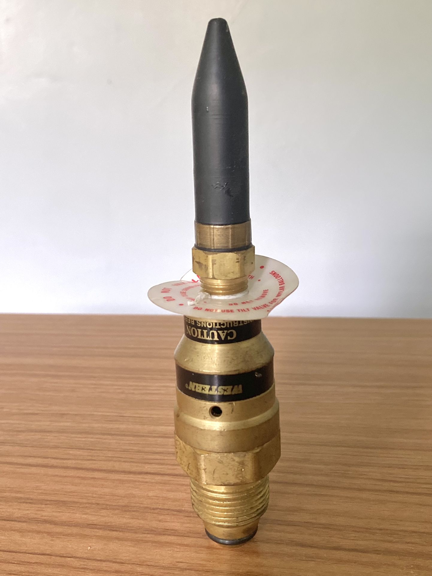 Western Enterprises Helium Baloon Inflator, CGA-580