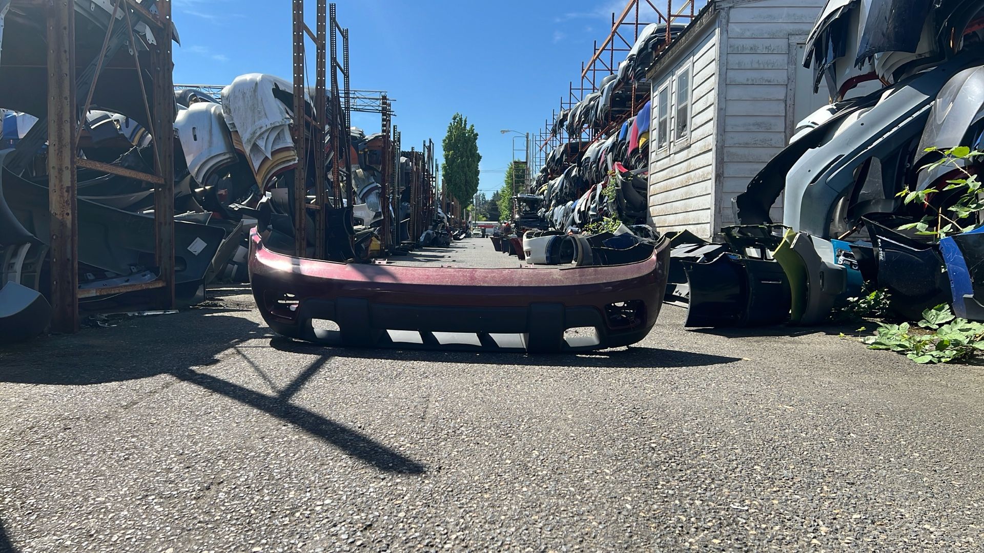 2002 To 2008 Chevrolet Trailblazer Front Bumper GM1000 639
