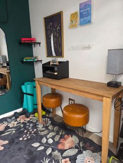 Desk, stools, lamp and organizer