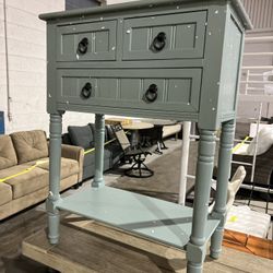 Giant End Table And Chair Sale…Insane deals! Big Bob-SaleSumo 