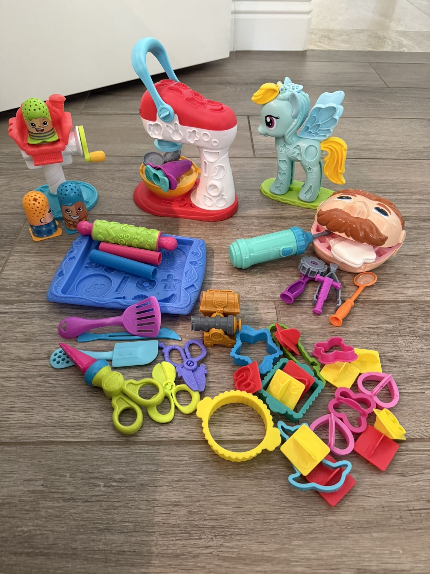PlayDoh Sets And Accessories
