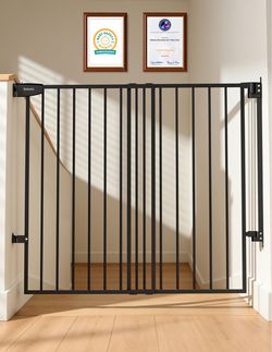 Extra Tall Baby/Dog Gate, 34" H, Black 29.7-46.5 Wide BRAND NEW
