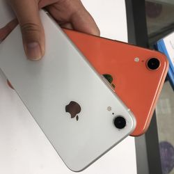 iPhone XR 64gb | Unlocked | Store Warranty | Comes with cable and charger | Each 