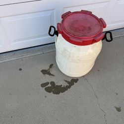 Large Pet Food Storage Bin 35-45lb