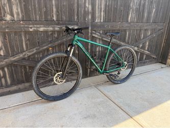 Specialized Rockhopper 29er Mountain Bike