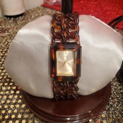 Guess Ladies Tortoise Links Bracelet Watch. New. 