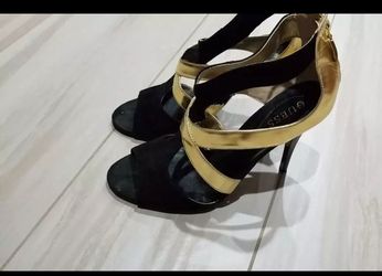 Woman shoes size 8 1/2 brand: Guess