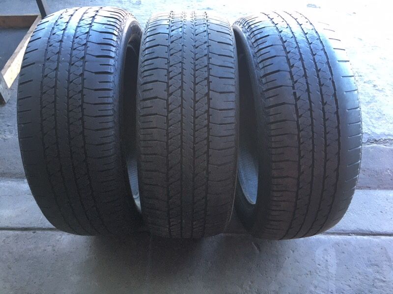 Used tires 275-50-22 Bridgestone (3) infinity suv , Escalade , f150, expedition , navigator