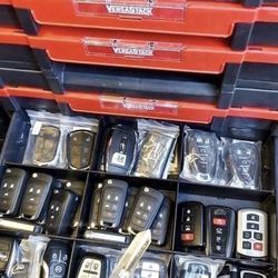 Car Keys, Remotes, Transponder Keys, Flip Keys, Smart Keys, Remote Start, Llaves, etc 