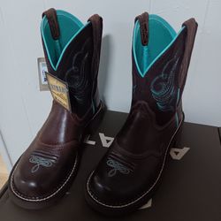 Brand New ARIAT boots 