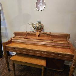 FREE Piano And Bench