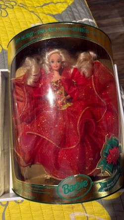 1994 HOLIDAY BARBIE IN BOX