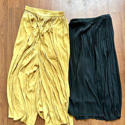 Uniqlo Pleated Black Skirt And Wide Pants Never Worn
