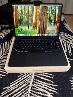 Macbook M3 Air