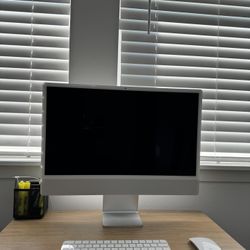 iMac 24” With Retina Display