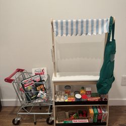 Melissa & Doug Market Stand and Shopping Cart 