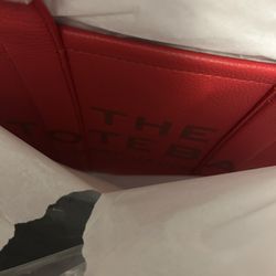 THE TOTE BAG (Marc Jacobs)
