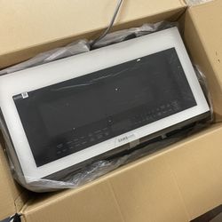 Samsung White Bespoke Over The Range Microwave 