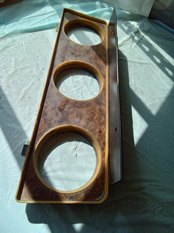 1970-72 Oldsmobile Cutlass / 442 Chrome & Black Dash Gauge Bezel  70 72 Cutlass 442  Dash Bezel