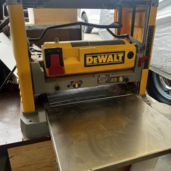 Dewalt DW734 Planer