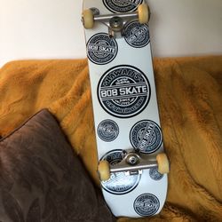 808 Skate Skateboard